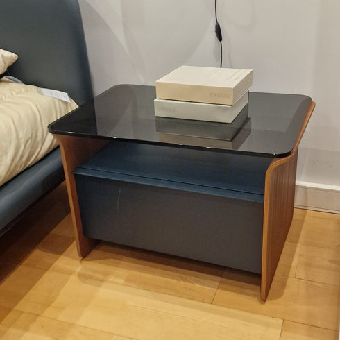 Mesa de cabeceira NOTA